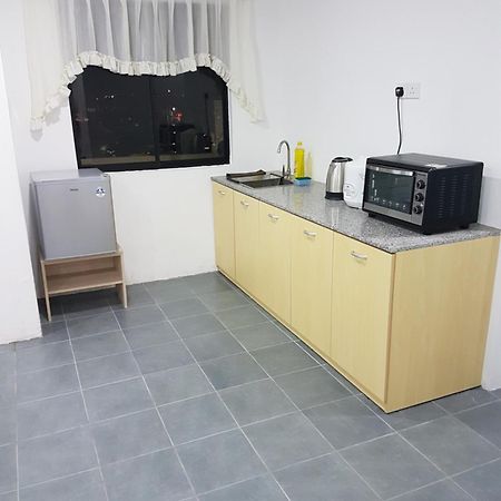Sembulan @ Ning Guesthouse 宁舒民宿 كوتا كينابالو المظهر الخارجي الصورة