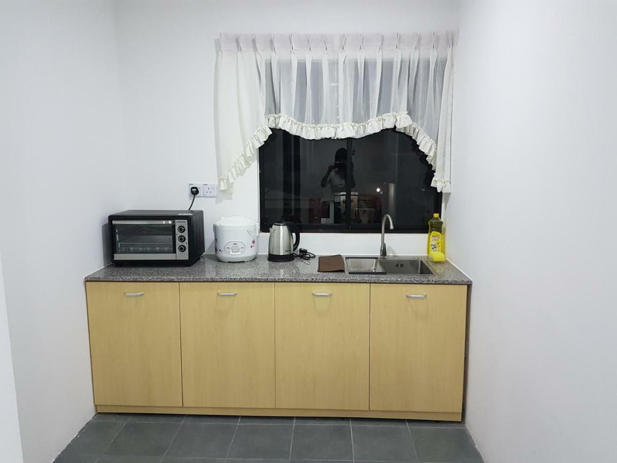 Sembulan @ Ning Guesthouse 宁舒民宿 كوتا كينابالو المظهر الخارجي الصورة