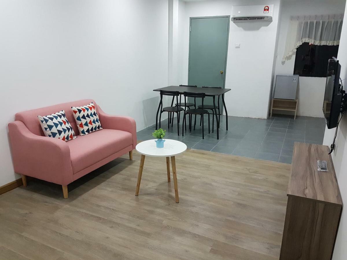 Sembulan @ Ning Guesthouse 宁舒民宿 كوتا كينابالو المظهر الخارجي الصورة