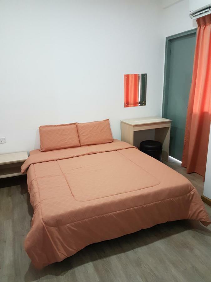 Sembulan @ Ning Guesthouse 宁舒民宿 كوتا كينابالو المظهر الخارجي الصورة